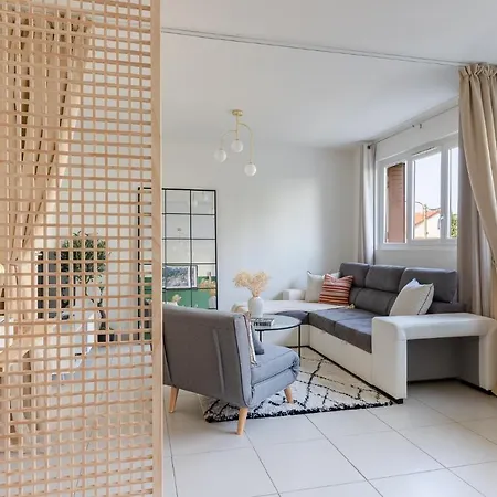 Apartment Spacieux 1 Parking Gratuit