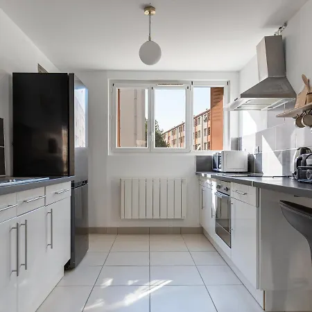 Spacieux 1 Parking Gratuit Apartment *